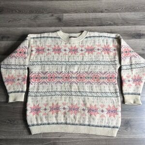 VTG Eddie Bauer Sweater Womans Large Petite Winter Snow Flake Patter Made in USA